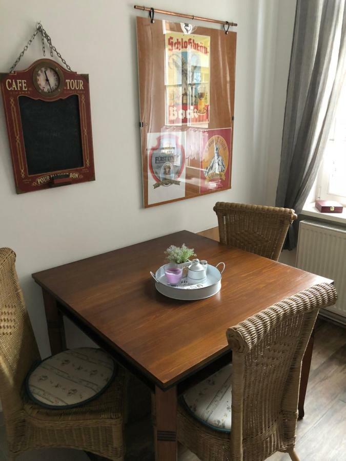 Alte Schule Cafe Und Pension Drehna 外观 照片