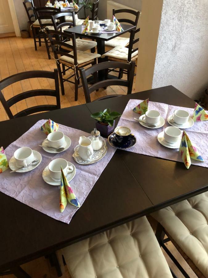 Alte Schule Cafe Und Pension Drehna 外观 照片